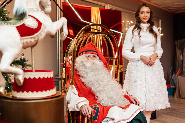 Prawdziwy Mikołaj z Rovaniemi odwiedzi… cztery białostockie sklepy. Gdzie go spotkamy? 