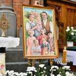 W Białymstoku pożegnano relikwie błogosławionej Rodziny Ulmów. Przybyło wielu wiernych