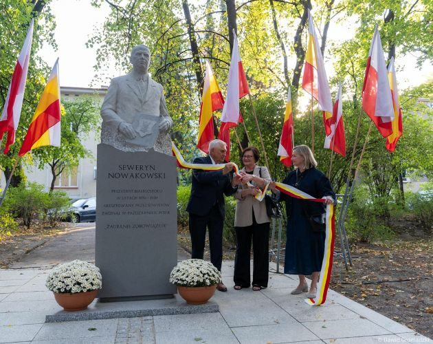 Odsłonięto pomnik Seweryna Nowakowskiego. Był ostatnim Prezydentem Białegostoku w II RP