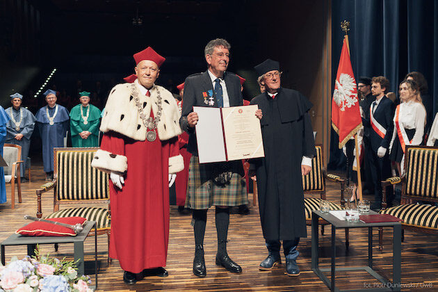 Brytyjski historyk otrzymał tytuł doktora honoris causa Uniwersytetu w Białymstoku 