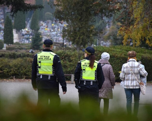 Ruszają akcje "Znicz" i "Hiena cmentarna"