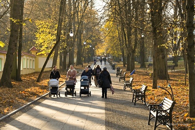 Bulwary Kościałkowskiego pięknieją. Nowe alejki już gotowe