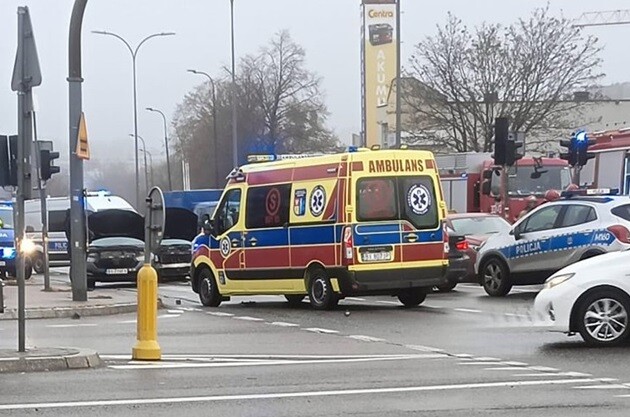 Nie zatrzymał się do kontroli. Próbował uciec policji 