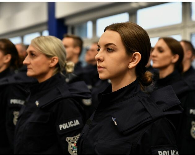 Świeża krew w podlaskim garnizonie policji. Wśród nowych funkcjonariuszy jest 9 kobiet