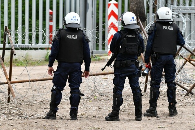 Niemal 33 tys. policjantów broniło polskiej granicy. Akcja "Zapora" dobiegła końca