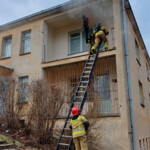 Strażacy w akcji. Ćwiczyli w budynkach przeznaczonych do rozbiórki 