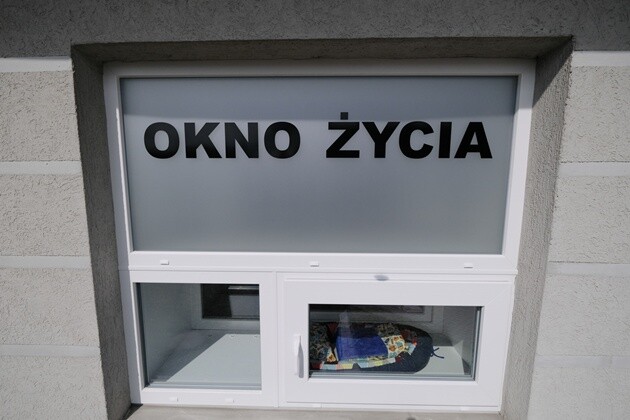 W białostockim Oknie Życia znaleziono dziecko. To tygodniowy chłopiec