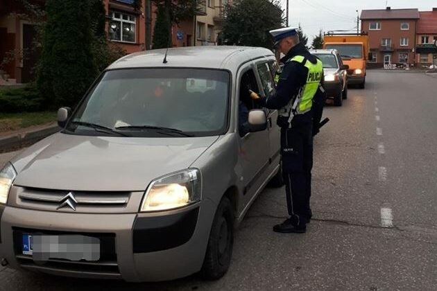 Podlaska policja kontroluje kierowców. Trwa akcja "Trzeźwy Piątek"